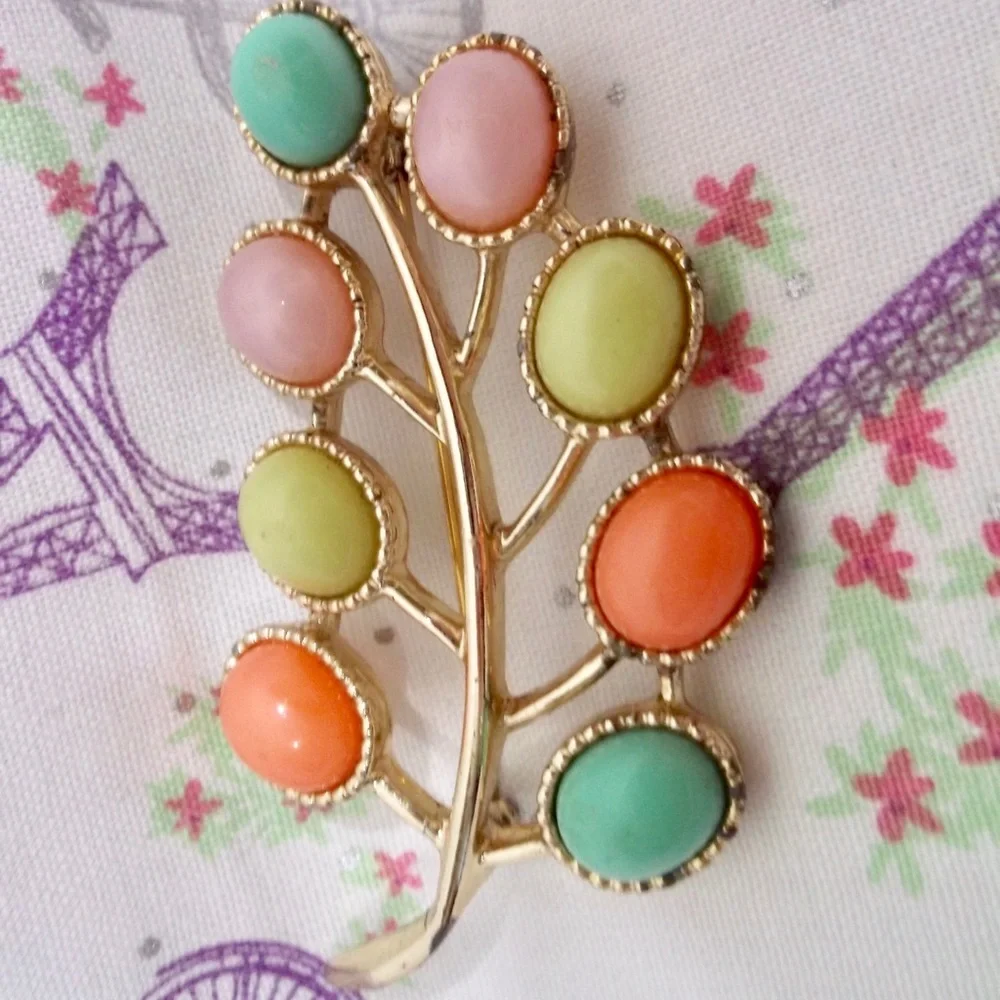 Vintage“Naran” Brooch